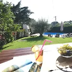 Nina With Private Pool Near Poreč