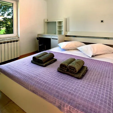 Vakantiehuis Nina With Private Pool Near Poreč