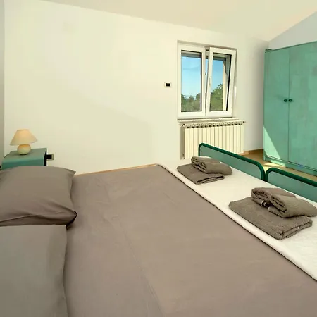 Nina With Private Pool Near